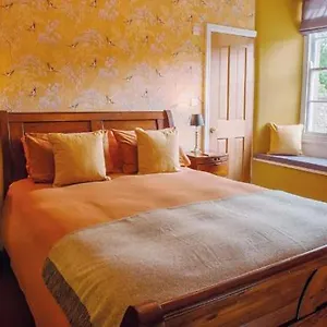  Inn The Fox -